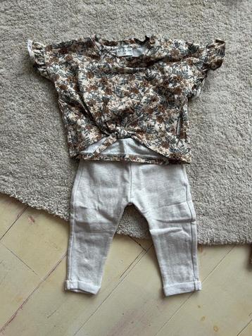 Kinderkleding maat 68 meisje twee delig baby  beschikbaar voor biedingen