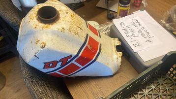 Yamaha DT  benzinetank beschikbaar voor biedingen