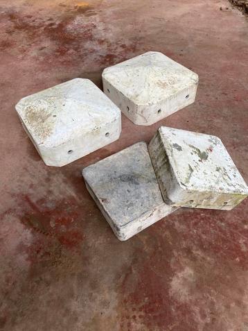 Zware metalen gegalvaniseerde paalkappen paalmuts beschikbaar voor biedingen
