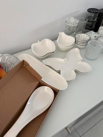 Keuken servies verschillende nieuwe beschikbaar voor biedingen