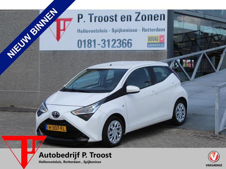 Toyota Aygo 1.0 VVT-i x-play Orig NL/Navigatie/Achteruitrijc, Auto's, Toyota, Bedrijf, Te koop, Aygo, ABS, Achteruitrijcamera