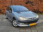 Peugeot 206 1.4 SW XS 2003 Grijs, Auto's, Peugeot, Voorwielaandrijving, Stof, Zwart, 4 cilinders
