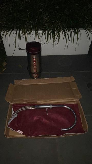 Quooker 3 in 1 kraan rond RVS met 3 liter boiler in topstaat beschikbaar voor biedingen