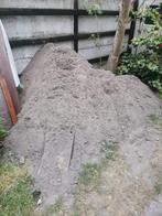 Gratis aan quub (meerdere bergen) zwart schoon zand., Ophalen, Zo goed als nieuw, Overige typen