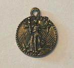 Hangertje, amulet, vrouwe justitia, Verzenden, Gebruikt