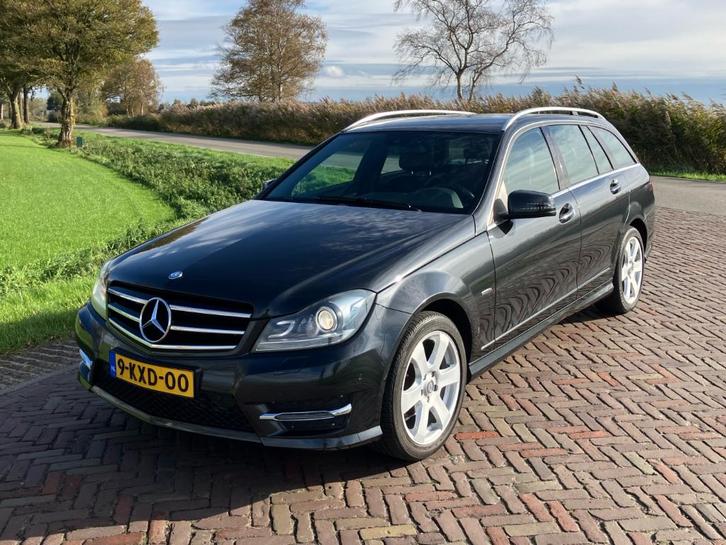 Zeer nette C-Klasse C-Design Combi - AUT, Auto's, Mercedes-Benz, Particulier, C-Klasse, ABS, Adaptieve lichten, Airbags, Airconditioning