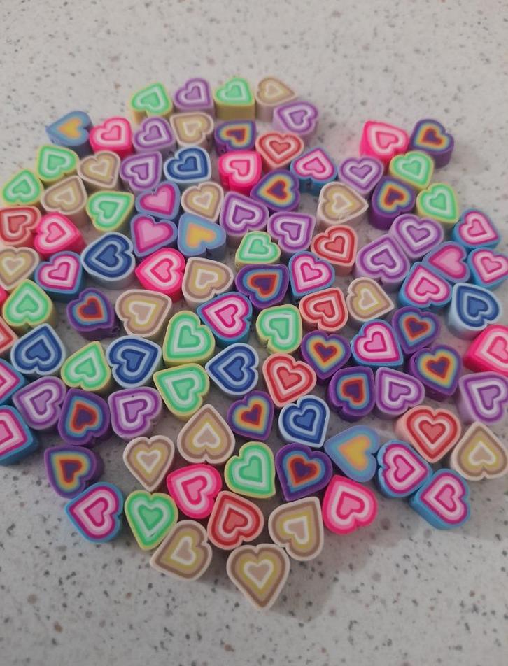 Polymeer hartjes kralen "nieuw", Hobby en Vrije tijd, Kralen en Sieraden maken, Nieuw, Kraal, Ophalen of Verzenden