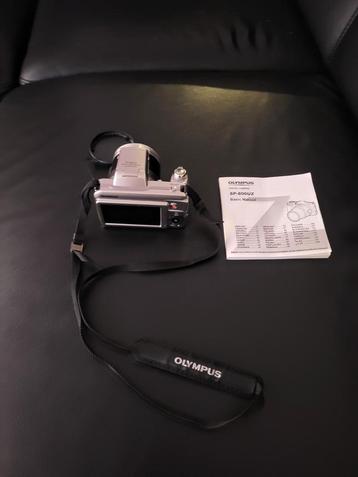 Olympus sp800uz digitale fotokamera, boekje,2e accu oplader. beschikbaar voor biedingen