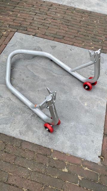 Robuuste professionele padockstand aluminium beschikbaar voor biedingen