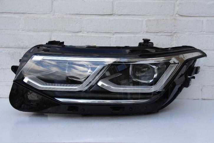 Koplamp VW Tiguan IQ Light LED 081 Origineel ! Kras, Auto-onderdelen, Verlichting, Volkswagen, Gebruikt, Ophalen of Verzenden