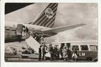 AMSTERDAM SCHIPHOL VERTREKKENDE PASSAGIERS KLM PLATFORMBUS, Ophalen of Verzenden, 1960 tot 1980, Gelopen, Zuid-Holland