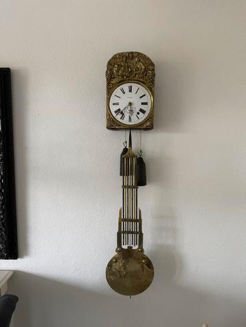 Wandklok PEYROU beschikbaar voor biedingen