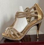 Goudkleurige schoenen maat 40 met strass, Ophalen of Verzenden, Zo goed als nieuw, Sandalen of Muiltjes