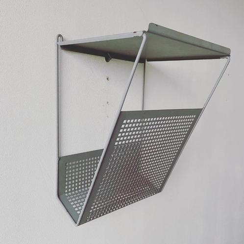 Jaren 50 60 vintage telefoon krantenrek Pilastro Reijenga, Huis en Inrichting, Woonaccessoires | Wandplanken en Boekenplanken