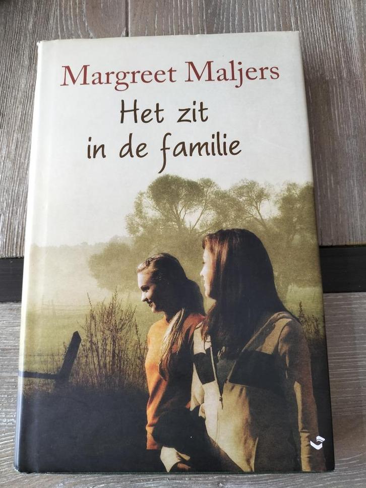 Margreet Maljers Het zit in de familie, Boeken, Romans, Zo goed als nieuw, Nederland, Ophalen of Verzenden