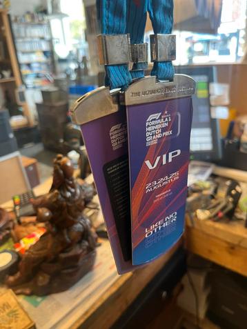 Vipkaart 2025 3 stuks beschikbaar voor biedingen