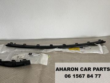 W205 AMG facelift Lijst Zwart Sierlijst Voorbumper Orig 3649 beschikbaar voor biedingen