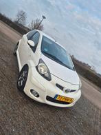 Toyota Aygo 1.0 12V Vvt-i 5DRS 2011 Wit, Voorwielaandrijving, Zwart, 4 stoelen, Origineel Nederlands
