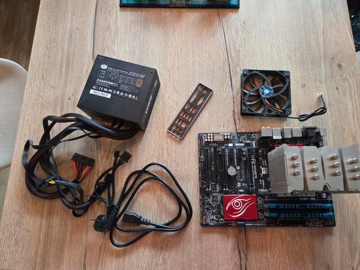 PC onderdelen, zonder cpu 16GB ram, Scythe mugen 4, 550 watt, Computers en Software, Desktop Pc's, Gebruikt, 4 Ghz of meer, 16 GB