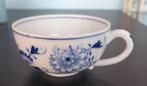 Antiek porseleinen Zwiebelmuster kopje, Antiek en Kunst, Antiek | Servies los, Ophalen of Verzenden