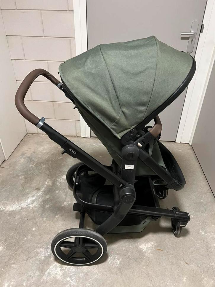 Kinderwagen Joolz Day+ groen inclusief ORIGINELE accessoires, Kinderen en Baby's, Buggy's, Zo goed als nieuw, Regenhoes, Voetenzak