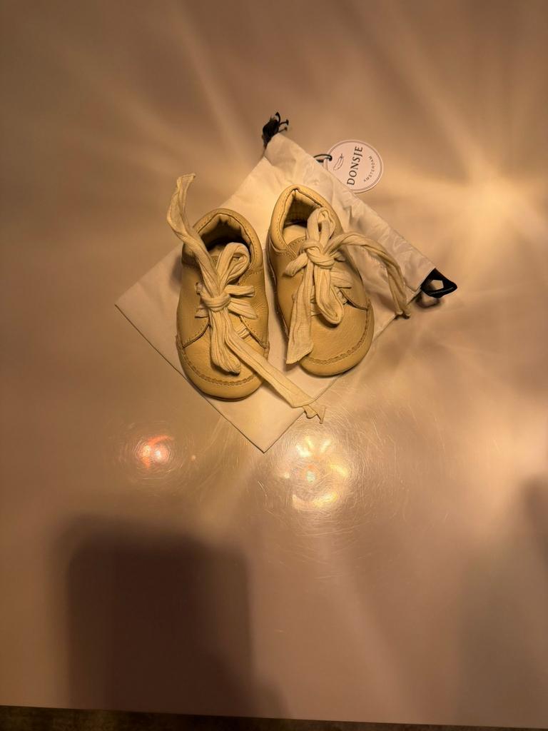 Donsje lonny schoentjes 18-24 mnd, Ophalen of Verzenden, Zo goed als nieuw