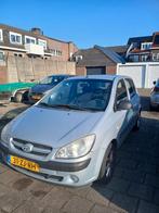 Hyundai Getz 1.1 5DRS 2008 Grijs, Auto's, Hyundai, Voorwielaandrijving, 4 cilinders, Origineel Nederlands, Handgeschakeld