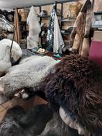 vachten schaap geit koe konijn diversen kleuren en maten, Huis en Inrichting, Woonaccessoires | Plaids en Woondekens, Nieuw, Ophalen