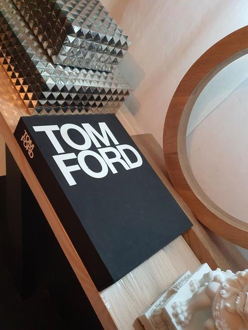 TOM FORD koffietafel boek! (Eric Kuster), Boeken, Kunst en Cultuur | Fotografie en Design, Zo goed als nieuw, Fotografen, Ophalen