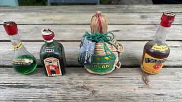 Miniatuur drankflesjes uit 50er jaren beschikbaar voor biedingen