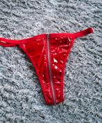 Nieuwe rode lak string maat M, Kleding | Dames, Geen merk, Verzenden, Rood, String