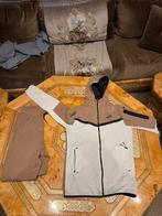 Nike Tech Fleece Set Bruin/Wit - Maat M, Ophalen of Verzenden, Zo goed als nieuw, Maat 48/50 (M), Bruin