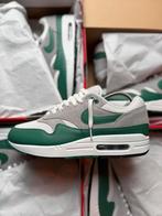 Nike Air Max 1 Evergreen Aura maat 43 & 46, Overige kleuren, Nike, Nieuw, Ophalen of Verzenden