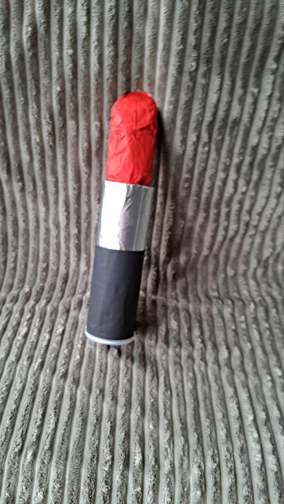 Sinterklaas surprise lippenstift, Hobby en Vrije tijd, Knutselen, Nieuw, Knutselwerk, Ophalen of Verzenden