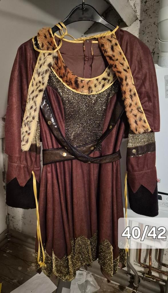 Viking Jurk met Cape, Riem en Beenwarmers - Maat 40/42, Maat 42/44 (L), Ophalen of Verzenden, Zo goed als nieuw, Kleding