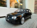 1:18 Volkswagen Golf Mk4 R32 zwart 2003 Otto Models OT964, France, OttOMobile, Auto, Ophalen of Verzenden