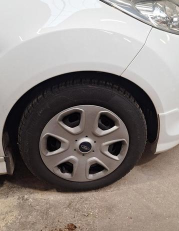 14 inch velgen met Winterbanden  beschikbaar voor biedingen