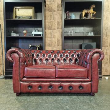 Originele Chesterfield Creswell 2-Zits Bank – Rood beschikbaar voor biedingen