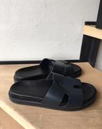 Leren Hermes slippers donkerblauw zwarte dikke zolen Nieuw, Sandalen, Blauw, Nieuw, Ophalen of Verzenden