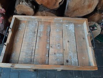 Houten.dienblad van Dutch Wood beschikbaar voor biedingen