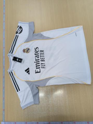 Real Madrid Mbappé Jersey 2025/26 beschikbaar voor biedingen