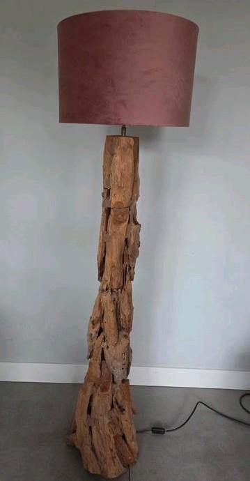 Prachtige houten lamp incl lampenkap, Huis en Inrichting, Lampen | Vloerlampen, Zo goed als nieuw, 150 tot 200 cm, Ophalen