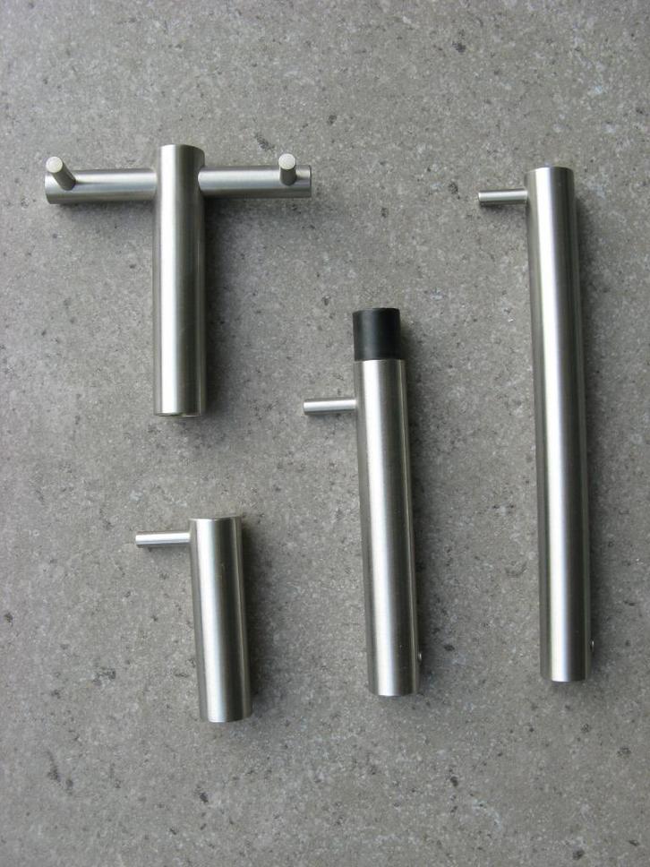 RVS Intersteel Handdoekh. T-vorm, enkel, kleding deurstop!!, Huis en Inrichting, Badkamer | Badtextiel en Accessoires, Nieuw, Ophalen of Verzenden