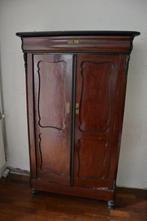 Antieke houten kast, Ophalen