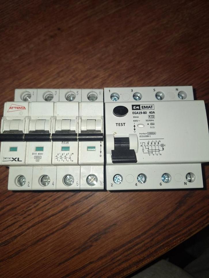 Attema EMAT EGA19-80 40A Schakelaar abb 16a, Doe-het-zelf en Verbouw, Elektra en Kabels, Gebruikt, Schakelaar, Ophalen of Verzenden
