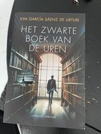 Eva García Sáenz de Urturi - Het zwarte boek van de uren, Ophalen of Verzenden, Zo goed als nieuw, Eva García Sáenz de Urturi
