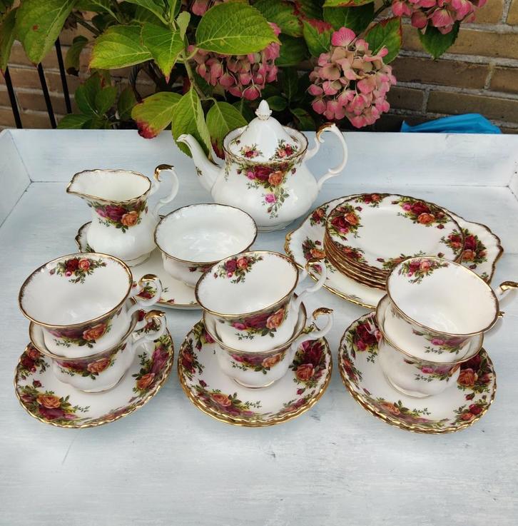 Royal Albert – Old Country Roses
theeservies, Antiek en Kunst, Antiek | Servies compleet, Ophalen of Verzenden