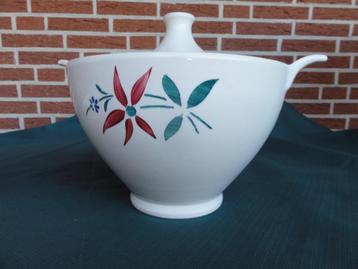 California soepterrine en 3 California soepborden beschikbaar voor biedingen