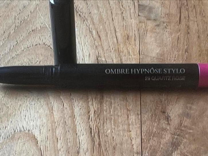 Lancome Ombre hypnose stylo oogschaduw  29 Quartz rose, Sieraden, Tassen en Uiterlijk, Uiterlijk | Cosmetica en Make-up, Nieuw