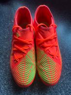 Adidas voetbal schoenen, Maat XS of kleiner, Ophalen of Verzenden, Zo goed als nieuw, Schoenen